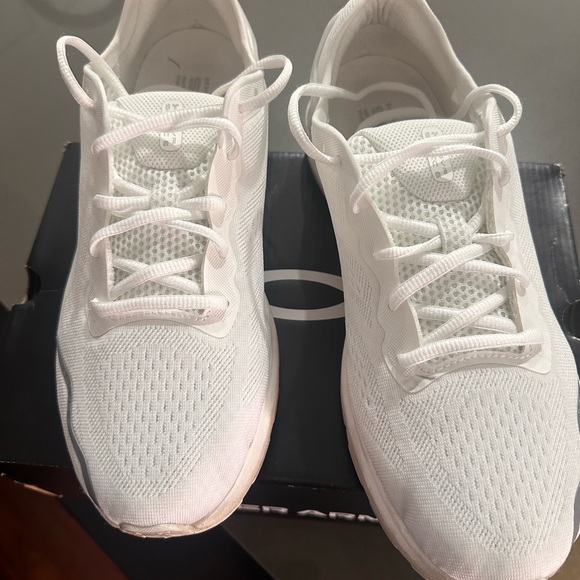 Men’s Under Armour HOVR Sonic 6. - Picture 9 of 9